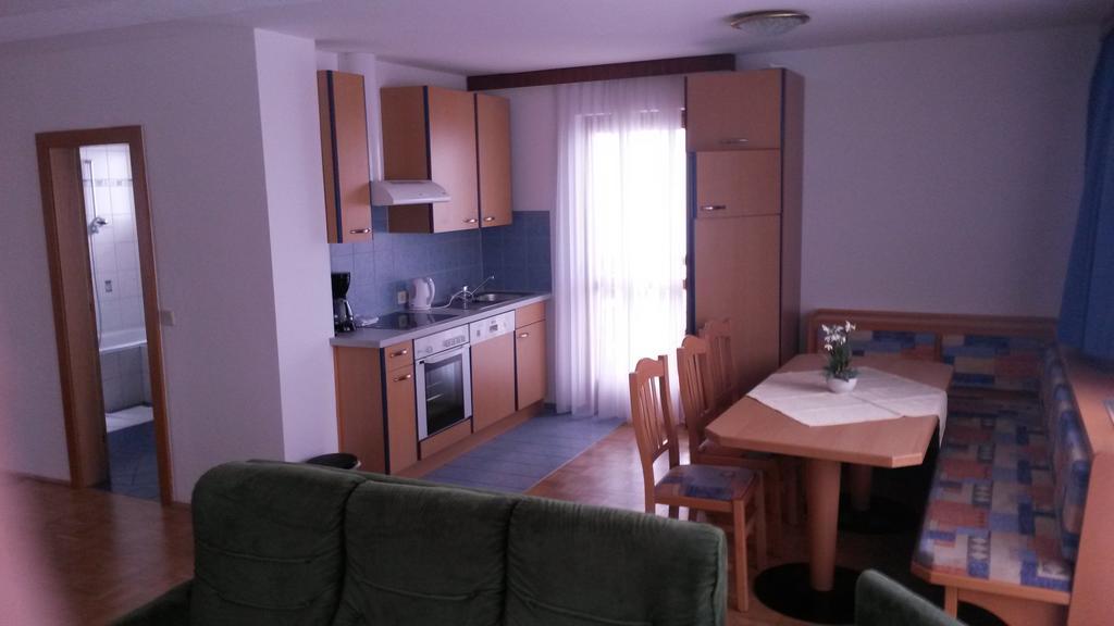 Panoramablickhotel - Lakeview Apartments Annenheim Cameră foto